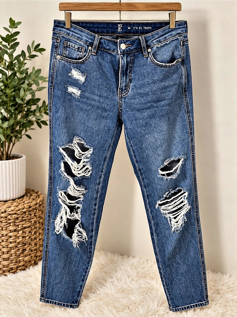 New York & Company Distressed Straight Leg Jeans in Blue